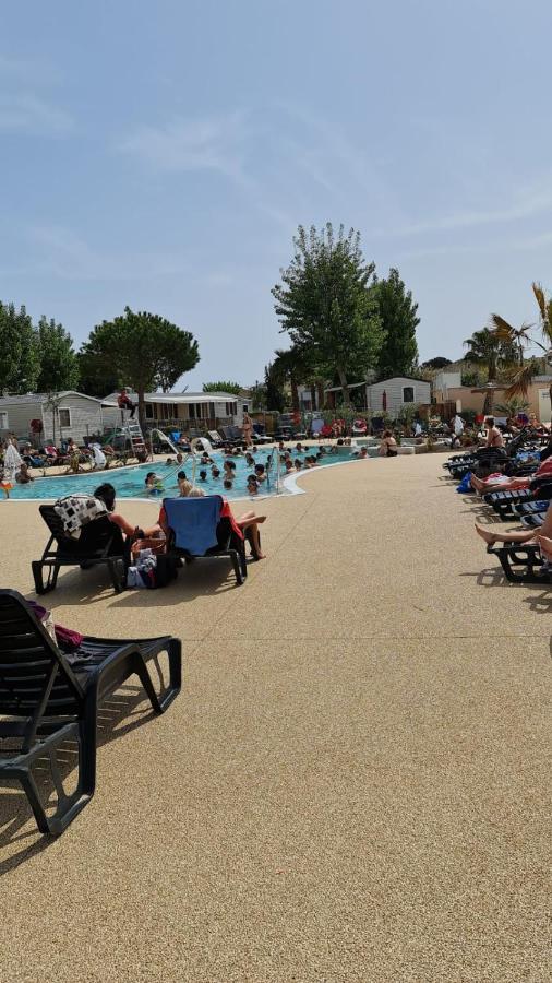 Hotel Les sables du midi à Valras-Plage Extérieur photo